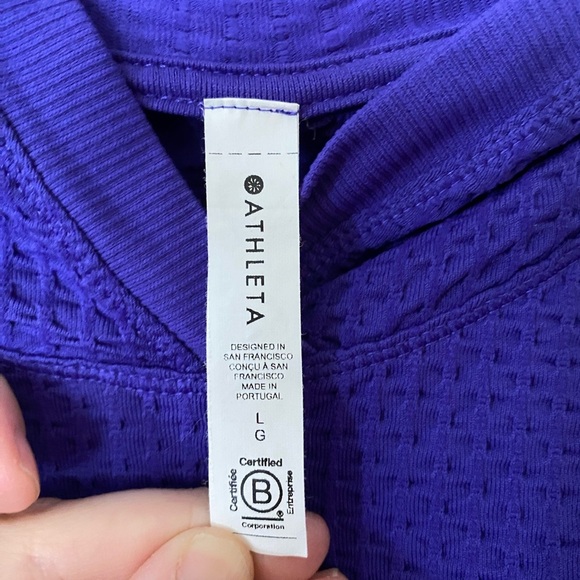 Athleta Women's Crop Hoodie Top Size Large Purple Stretch Textured Knit Athletic - Picture 3 of 7